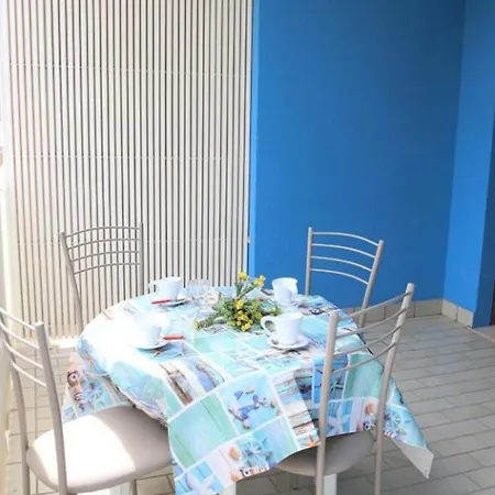 公寓 Superb With Sea View 比比翁